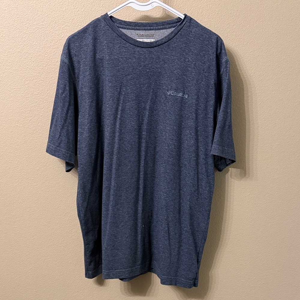 Columbia Men's Dark Blue Short Sleeve Tee
